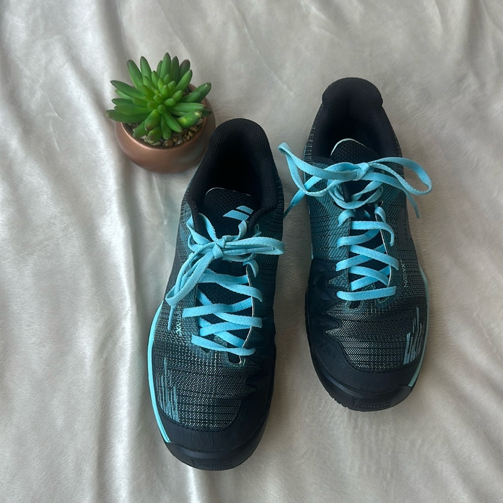 Bailout Twnnis Shoe